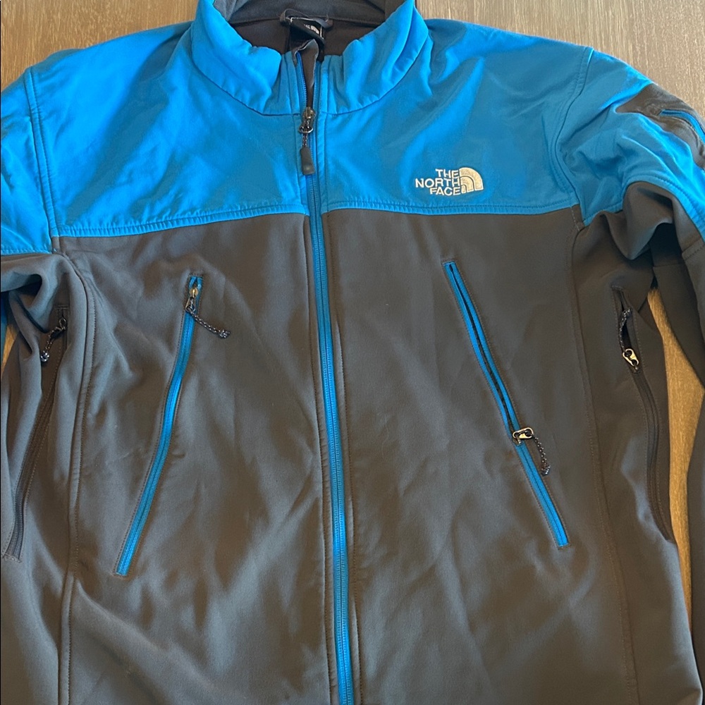 The North Face Men's Performance Jacket in‎ Blue and Gray the summit series
